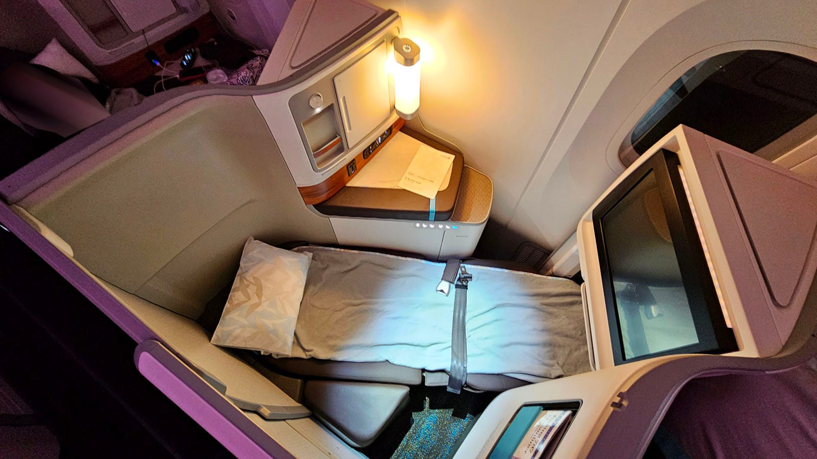 Hawaiian Airlines First Class on the 787 Dreamliner: Book It Before It's Gone